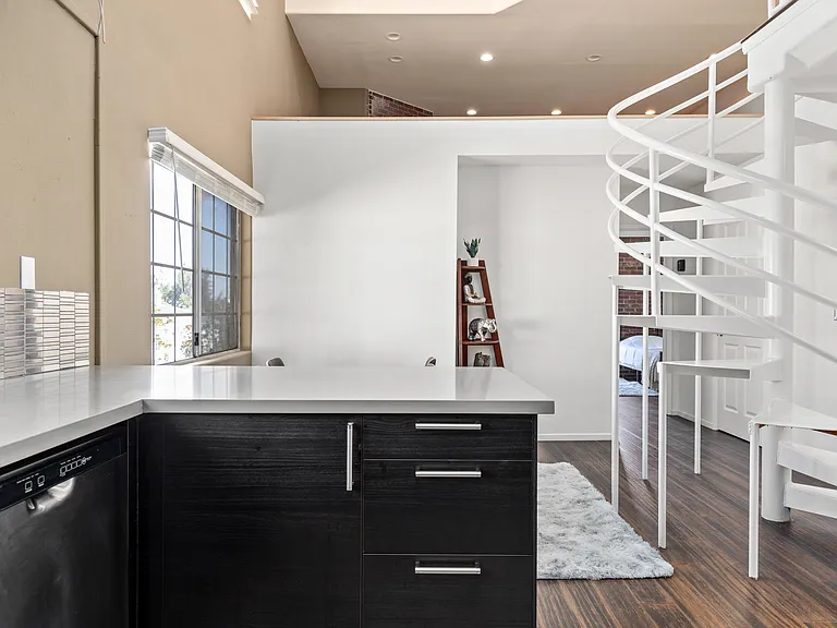 10777 Ashton — Photo 13