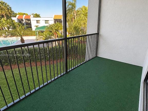 2nd image of 286 Racquet Club Rd APT 204