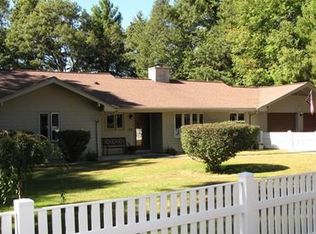 32 Heather Ln, Walpole, MA 02081