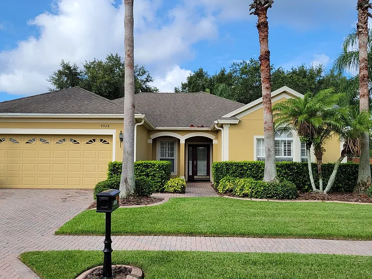 9928 Chardonnay Dr — Photo 1