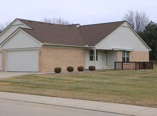 51202 Elly Dr, Chesterfield, MI 48051