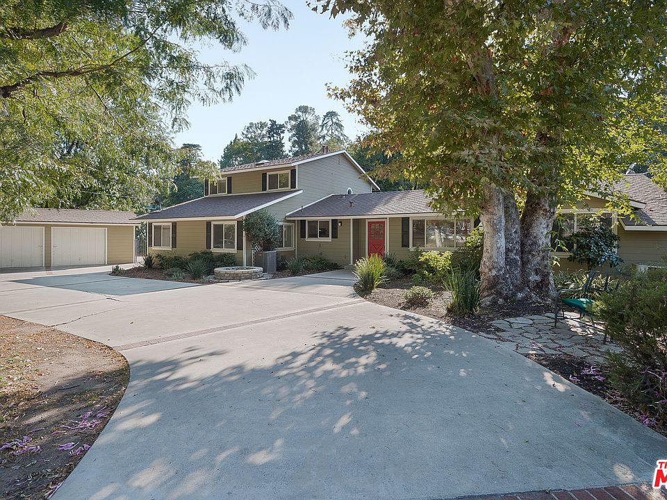 1st image of 10421 Johanna Ave