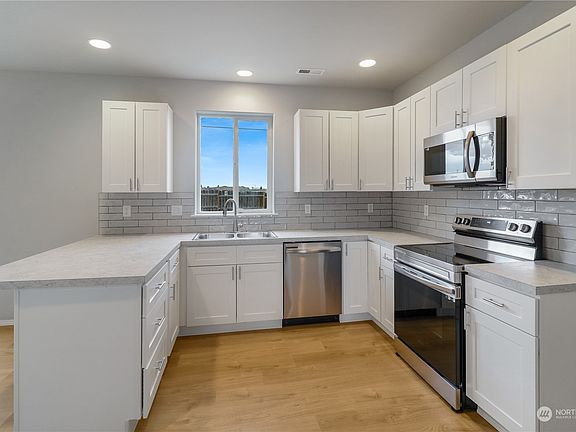 5th image of 1406 W Tennessee Drive