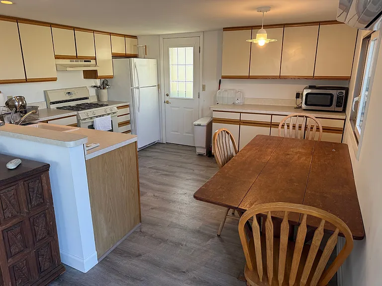 100 Deforest Rd #206 — Photo 7