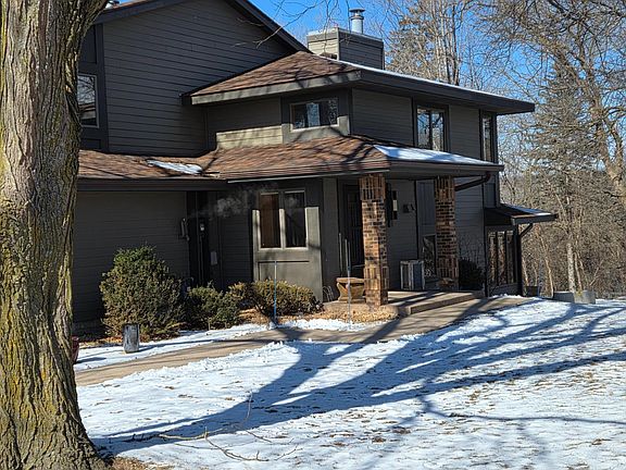 4th image of 1245 19th Ave NE