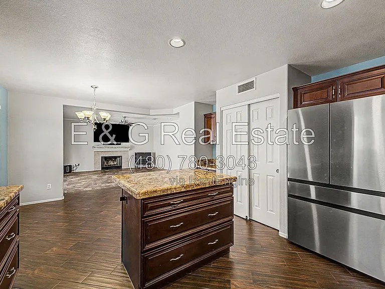 19424 N 33rd Pl — Photo 16