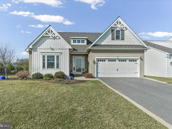 320 Greenwood Dr, Oxford, PA 19363