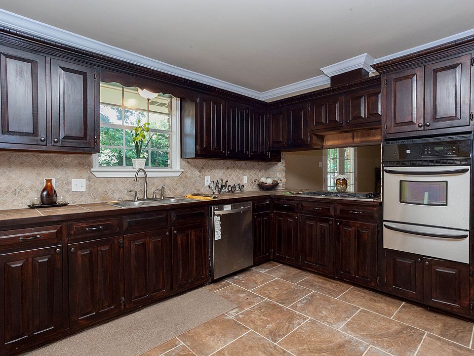 2nd image of 9782 Grand Teton Ave