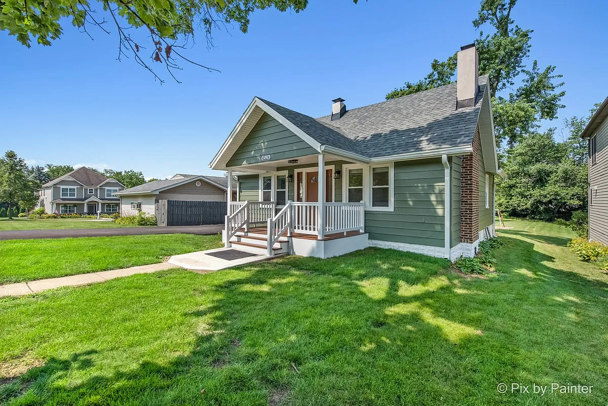 3 bed, 1600 sqft, $3,500 — Photo 3