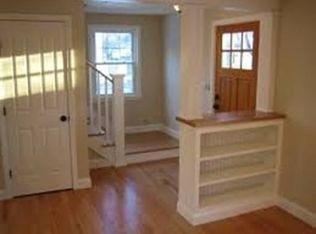 6 Meadowbrook Rd #1, Chestnut Hill, MA 02467