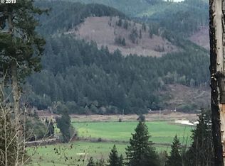 65887 Sunshine Ln, Coos Bay, OR 97420