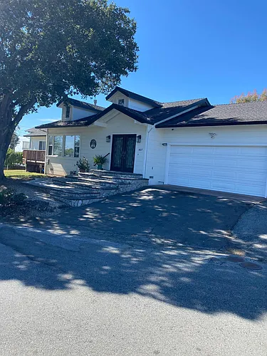 807 Bayview Way Photo 1