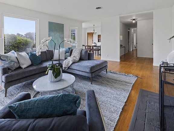 3rd image of 211 S Castanya Way