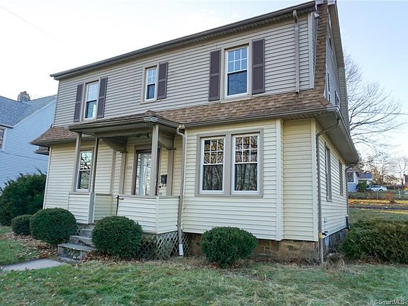 3rd image of 1276 Corbin Ave