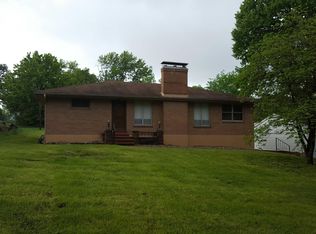1042 Hansom Dr, Saint Louis, MO