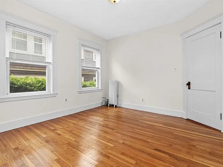 44 Hillsdale St #1 — Photo 8