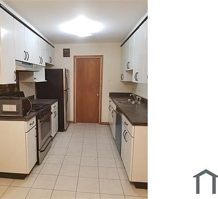 3rd image of 1339 Kingsbury Dr Unit 2