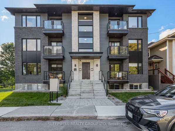 152 Springhurst Ave #5, Ottawa, ON K1S 0E5