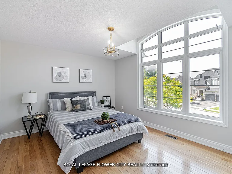 36 Louvain Dr — Photo 19