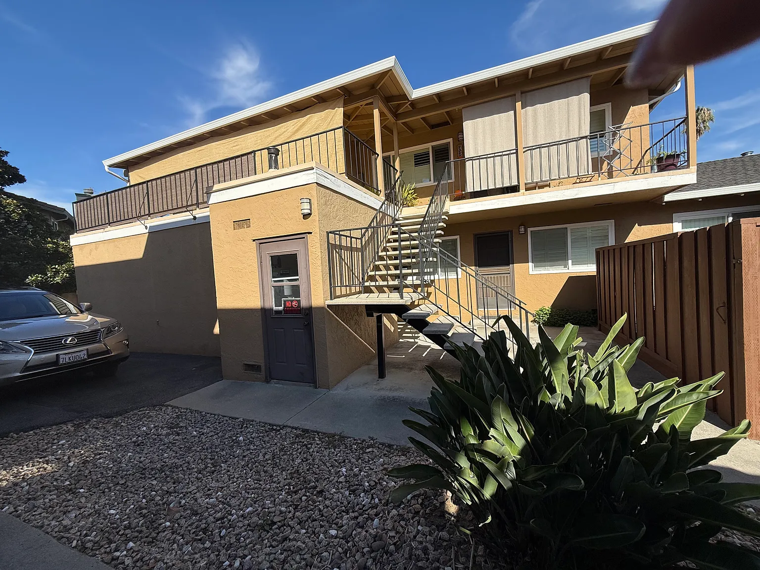 2 bed, 800 sqft, $2,750 — Photo 4