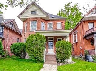 18 Fairleigh Cres, Hamilton, ON L8M2K9