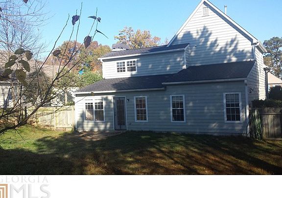 3rd image of 132 Eagle Glen Dr