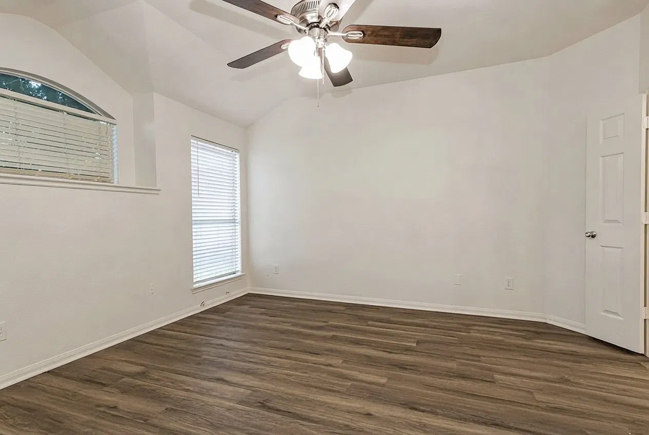 Spacious 3BR/2.5BA Townhouse for Rent in Cypress, TX - Available 10/25/2026 — Photo 3