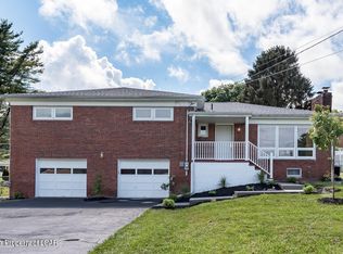 14 James St, Dallas, PA 18612