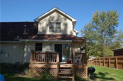 3rd image of 3107 E Epler Ave
