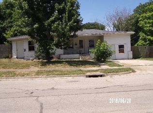 255 N Monroe St, Lebanon, MO 65536