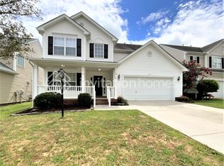 914 Marthas View Dr, Huntersville, NC 28078