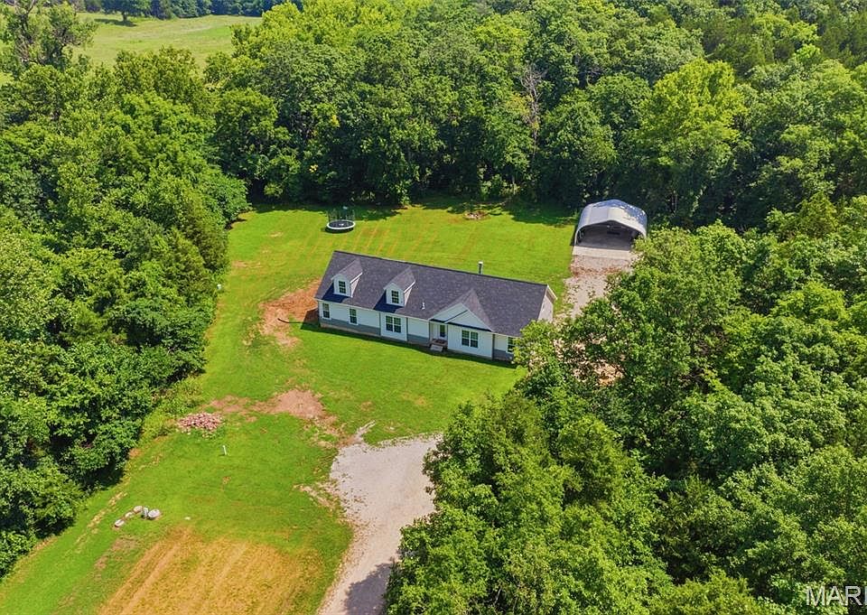 2nd image of 4545 Buckeye School Rd