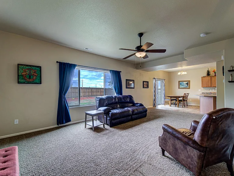 9711 Desert Lily Cir — Photo 46
