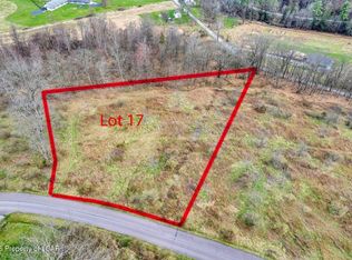 17 Walnut Ridge Dr, Mehoopany, PA 18629