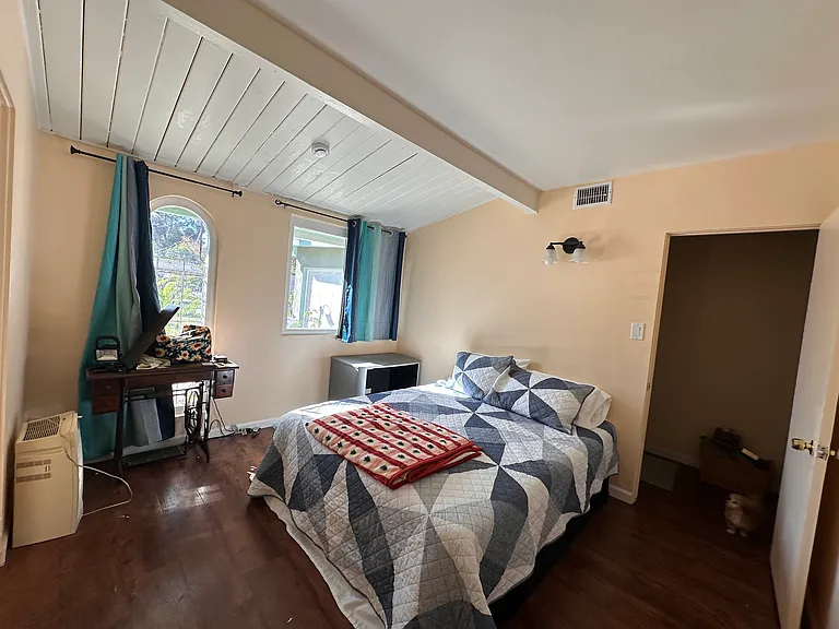 5791 Walter St — Photo 6