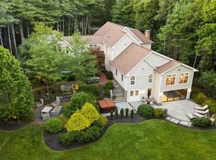 96 McGilpin Rd, Sturbridge, MA 01566