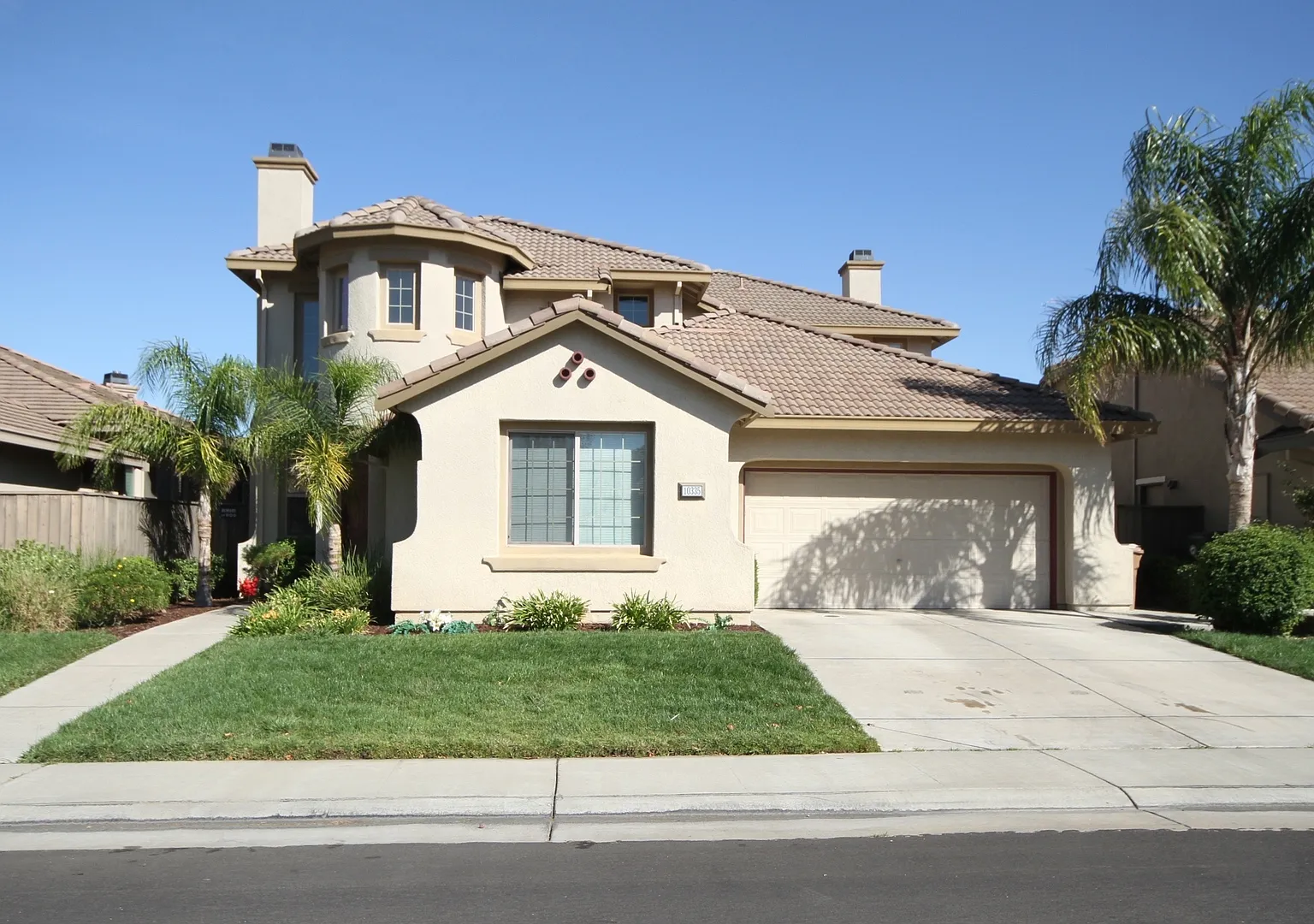 4 Bed| 3 Bath | 3009 SF | 3 Car Tandem Garage | Two Story | Tenant pays $195 monthly for WS&G — Photo 1
