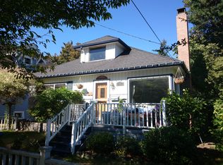 2667 39th Ave SW, Seattle, WA 98116