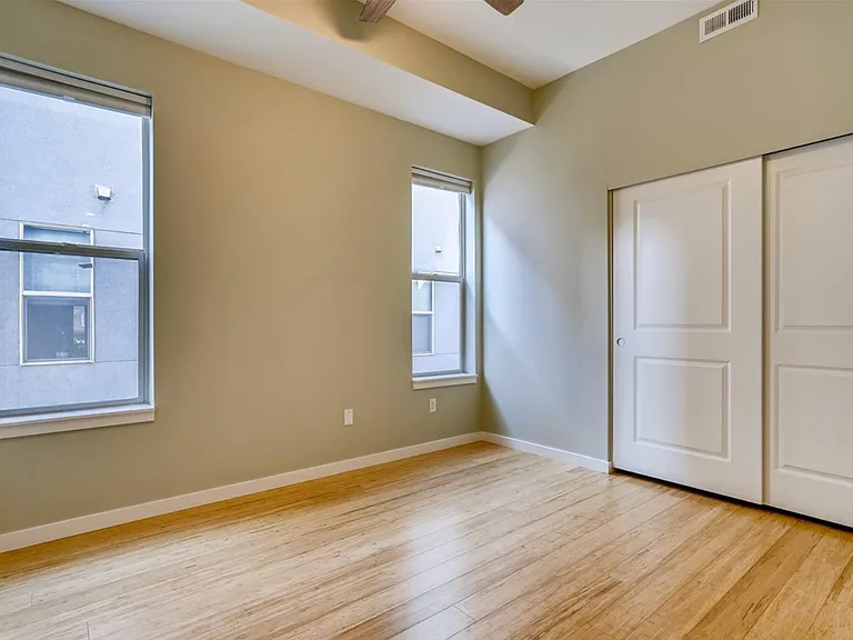 2331 Glenarm Pl — Photo 12