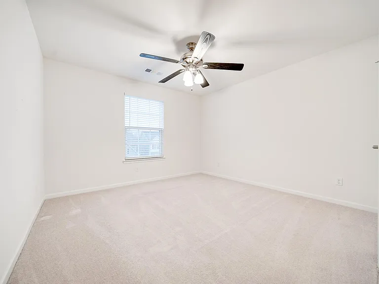 2074 Morton Dr — Photo 29