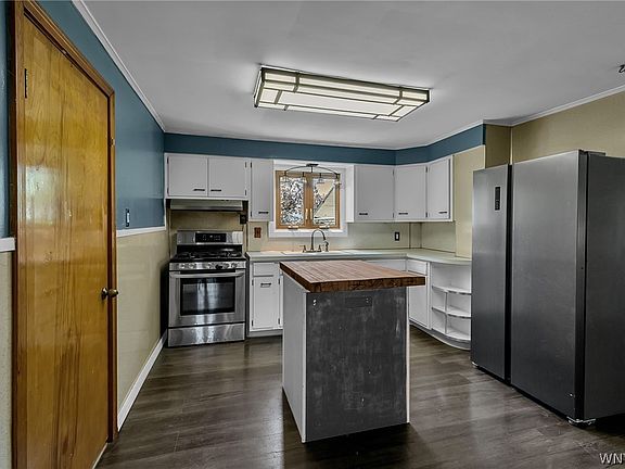5th image of 314 Ellington Ave