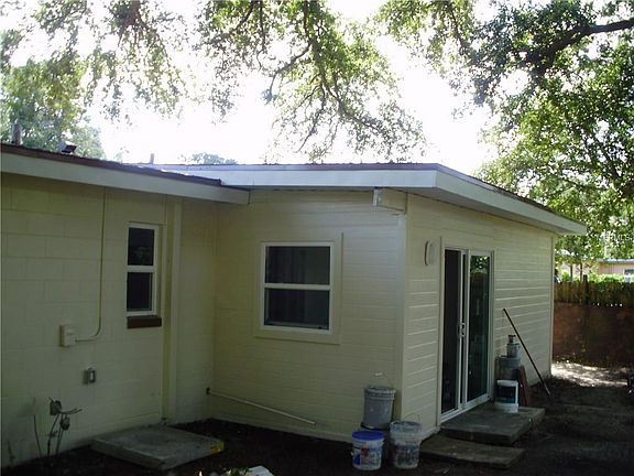 3rd image of 4365 Aetna Dr