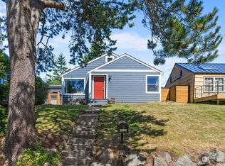 7926 20th Ave SW, Seattle, WA 98106