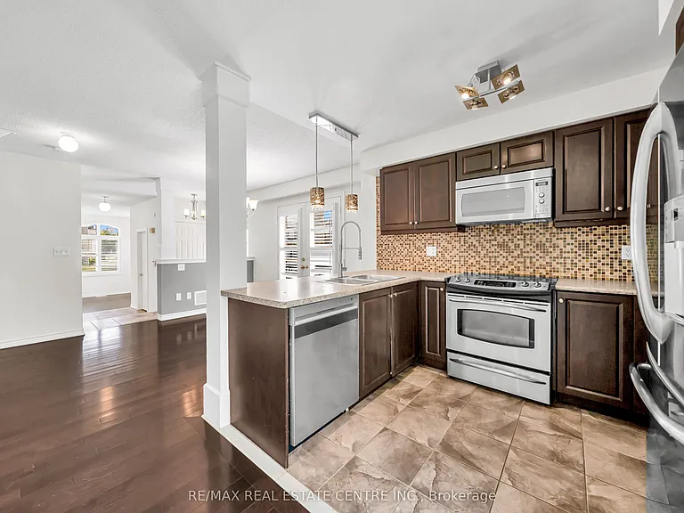 4215 Cole Cres — Photo 28