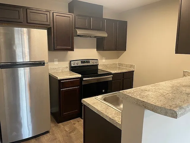 1 bed, 603 sqft, $1,200 — Photo 2