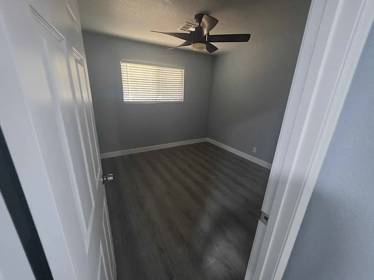7813 E Culver St — Photo 15