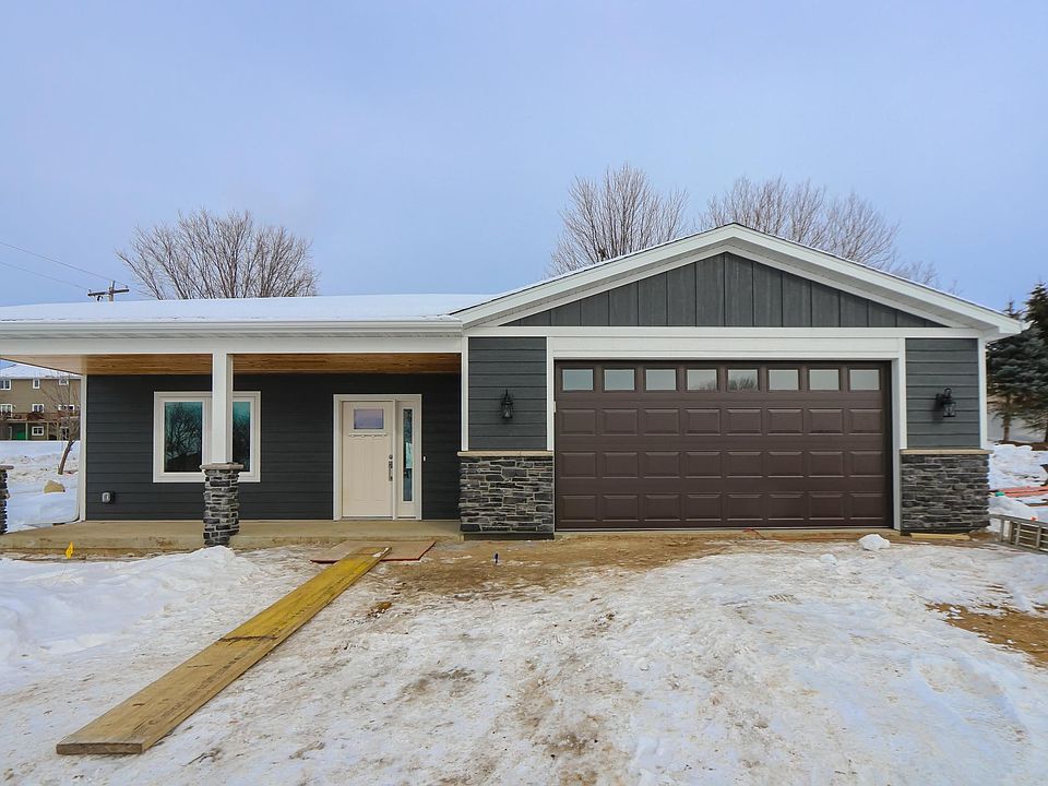 1st image of 1800 Maple St #1