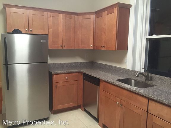 2nd image of 3117 Grove Ave APT 1
