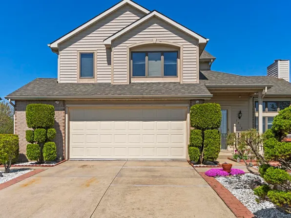 1714 Broken Oak Rd, Fort Wayne, IN 46818