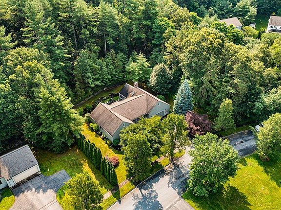 2nd image of 7 Indian Fern Drive